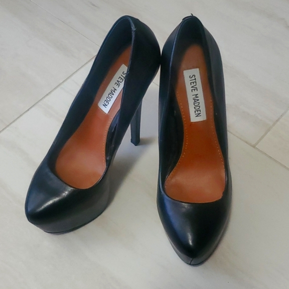 Steve Madden Black Dejavu size 6 - Picture 1 of 3